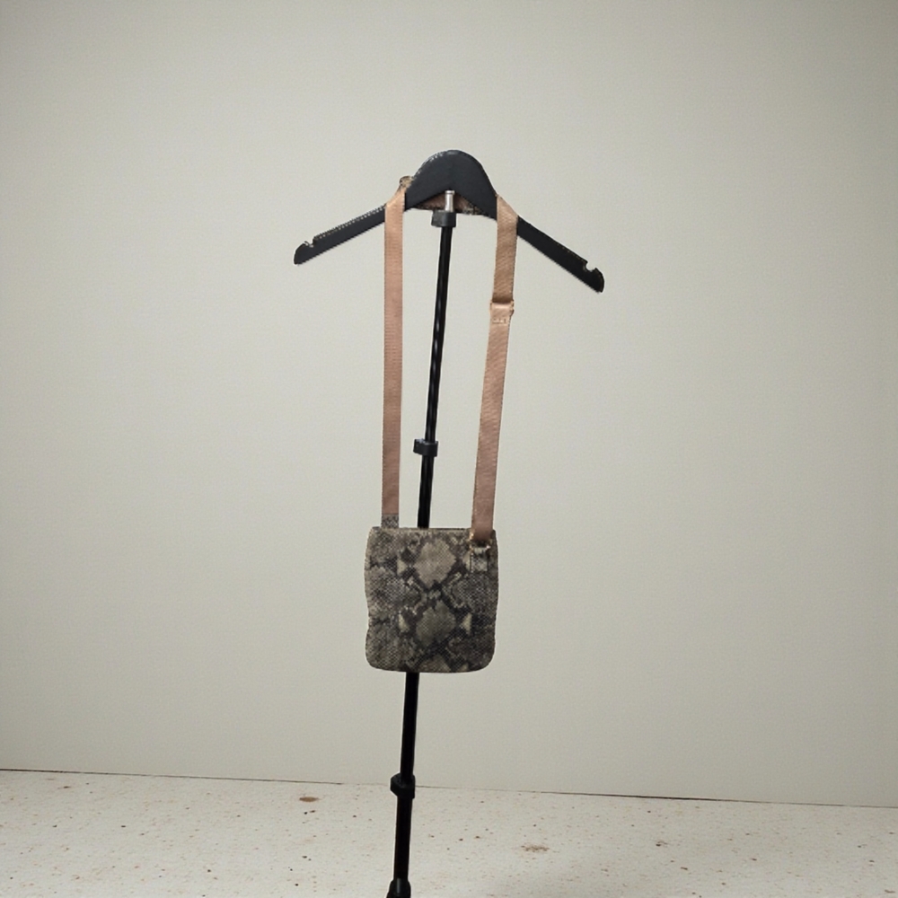 Michael Kors Snakeskin Python Crossbody In EC - Picture 3 of 10